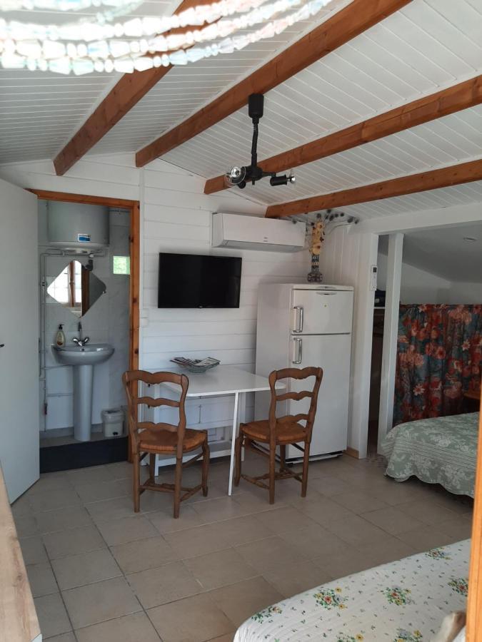 Chalet Au Pied Du Mont Ventoux Mormoiron Esterno foto